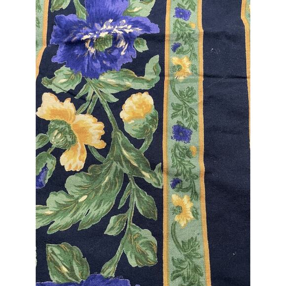 2 Vintage April Cornell Standard Cotton Pillowcases Cover Floral French Country - Picture 2 of 6